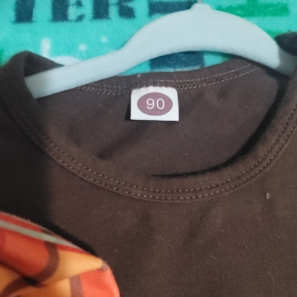 AaLizzWell Little Girl Thanksgiving outfit Size 2T - Picture 3 of 5